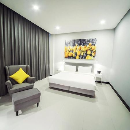 Hollandse Club Hotel Singapore Room photo