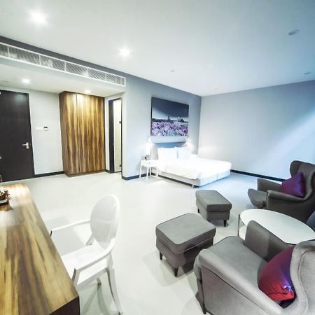 Hollandse Club Hotel Singapore Room photo